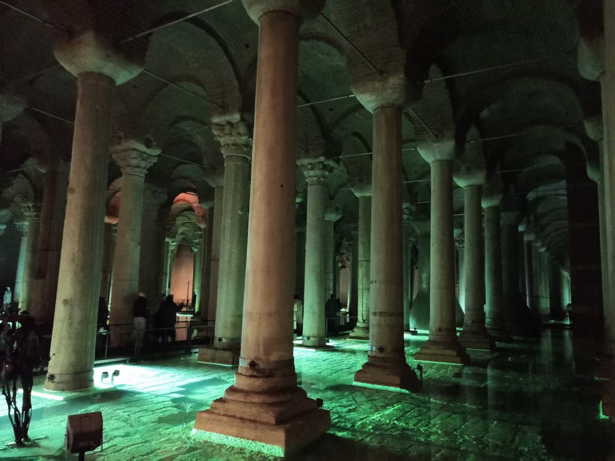 Bazilika Cisterna
