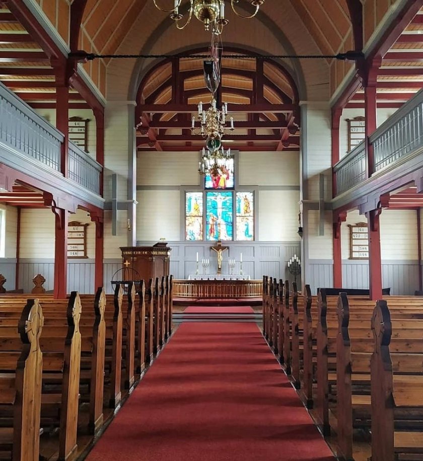 v kostele v Tvøroyri