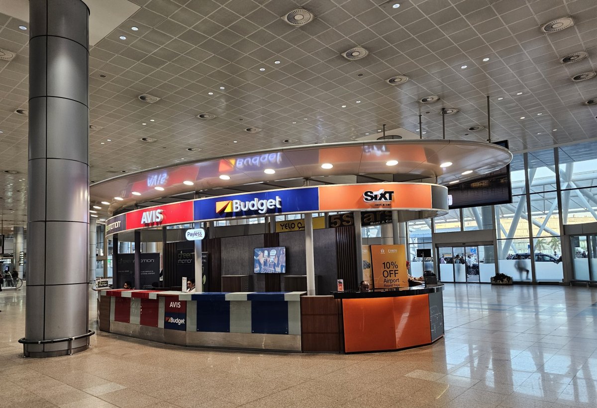 Přepážky autopůjčoven