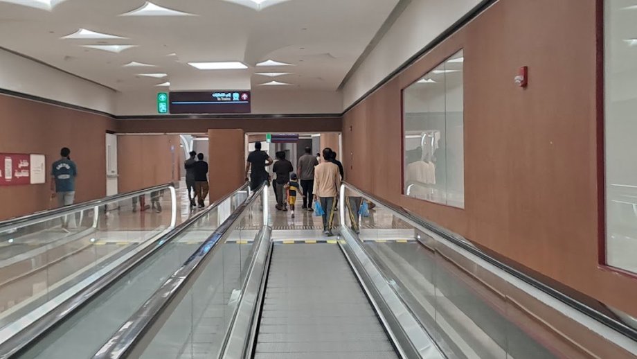 Interiér stanice metra