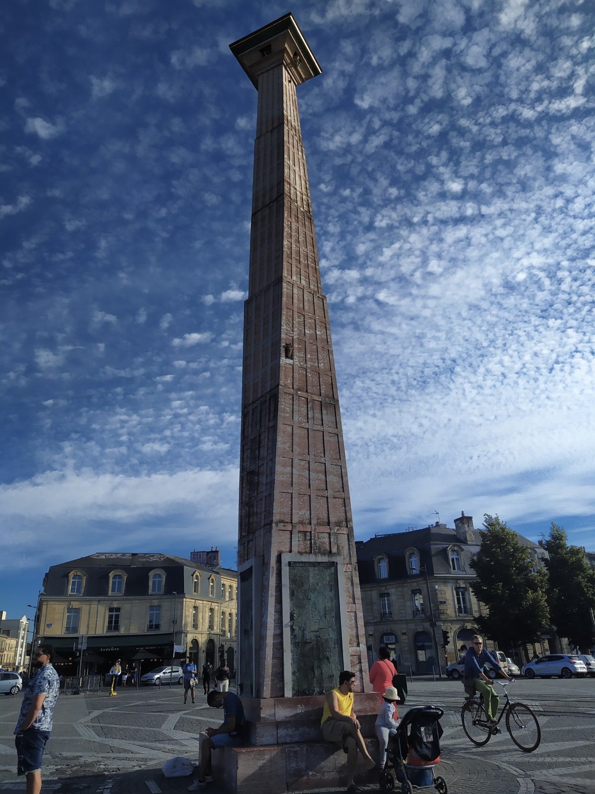 Památník na náměstí Victoire