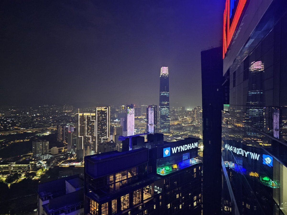 Výhled z hotelového baru