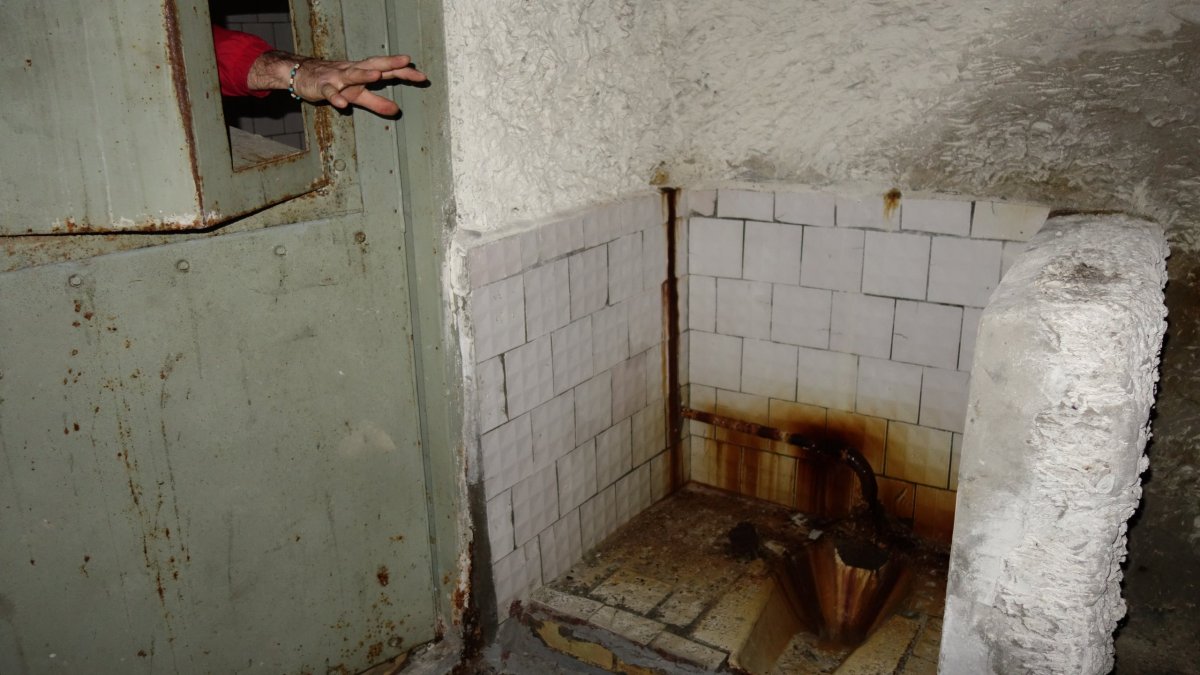 Cela v Pripjati. Poprvé ve skutečném vězení.