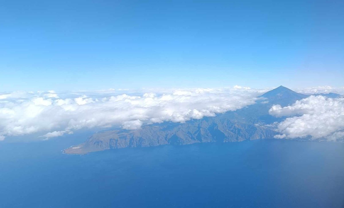 Ostrov Tenerife se sopkou Teide