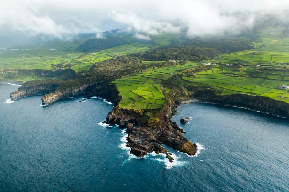 Sao Miguel z dronu, Azory