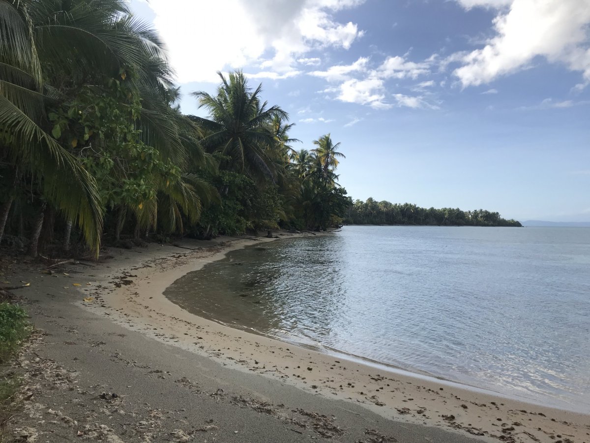 Mezi Boca del Drago a Starfish Beach