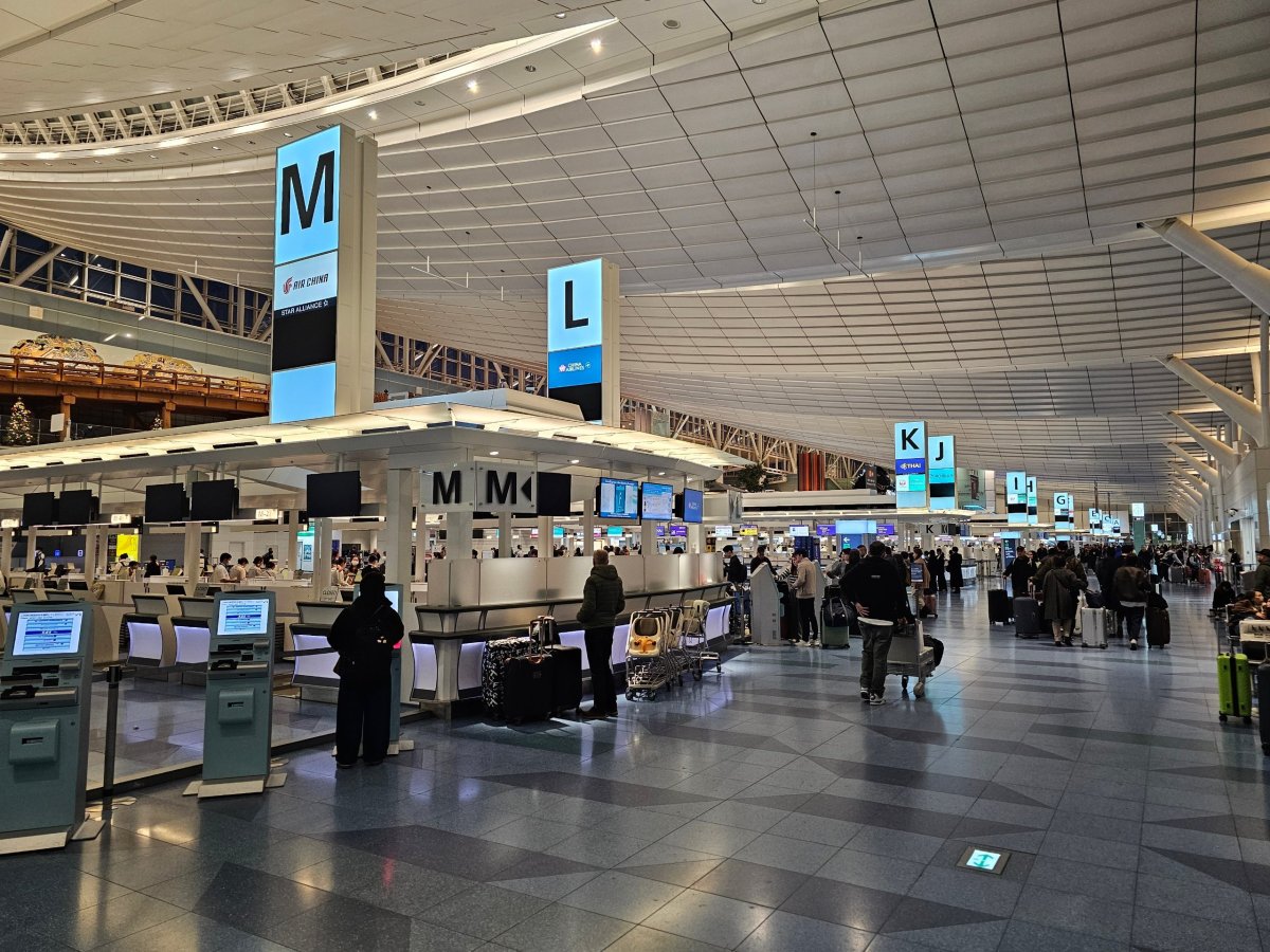 Terminál 3, check-in přepážky