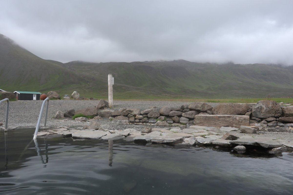 Koupání Grettislaug.