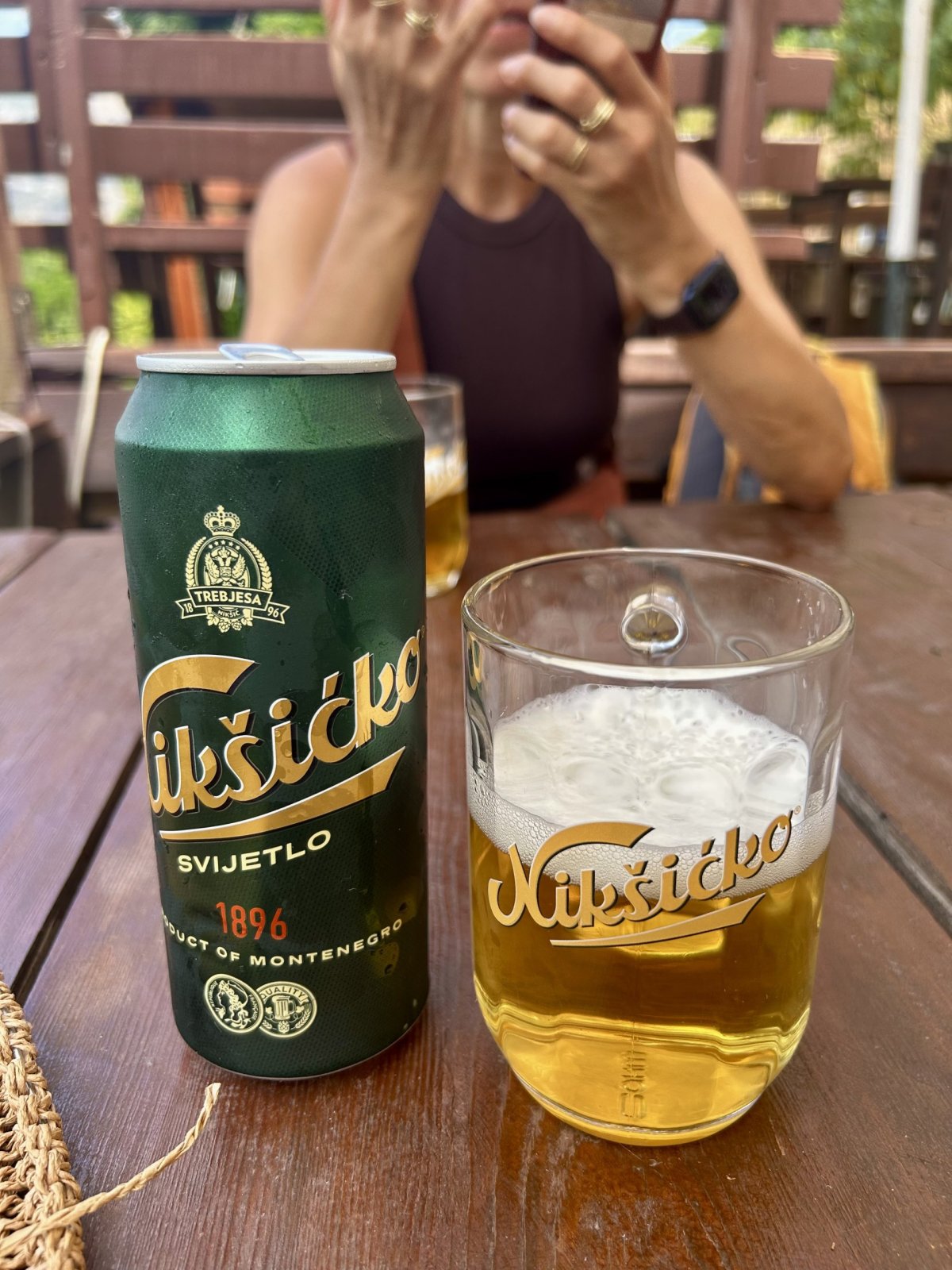 Tekutý chléb, tedy jedno z mála piv produkovaných přímo v Černé hoře.