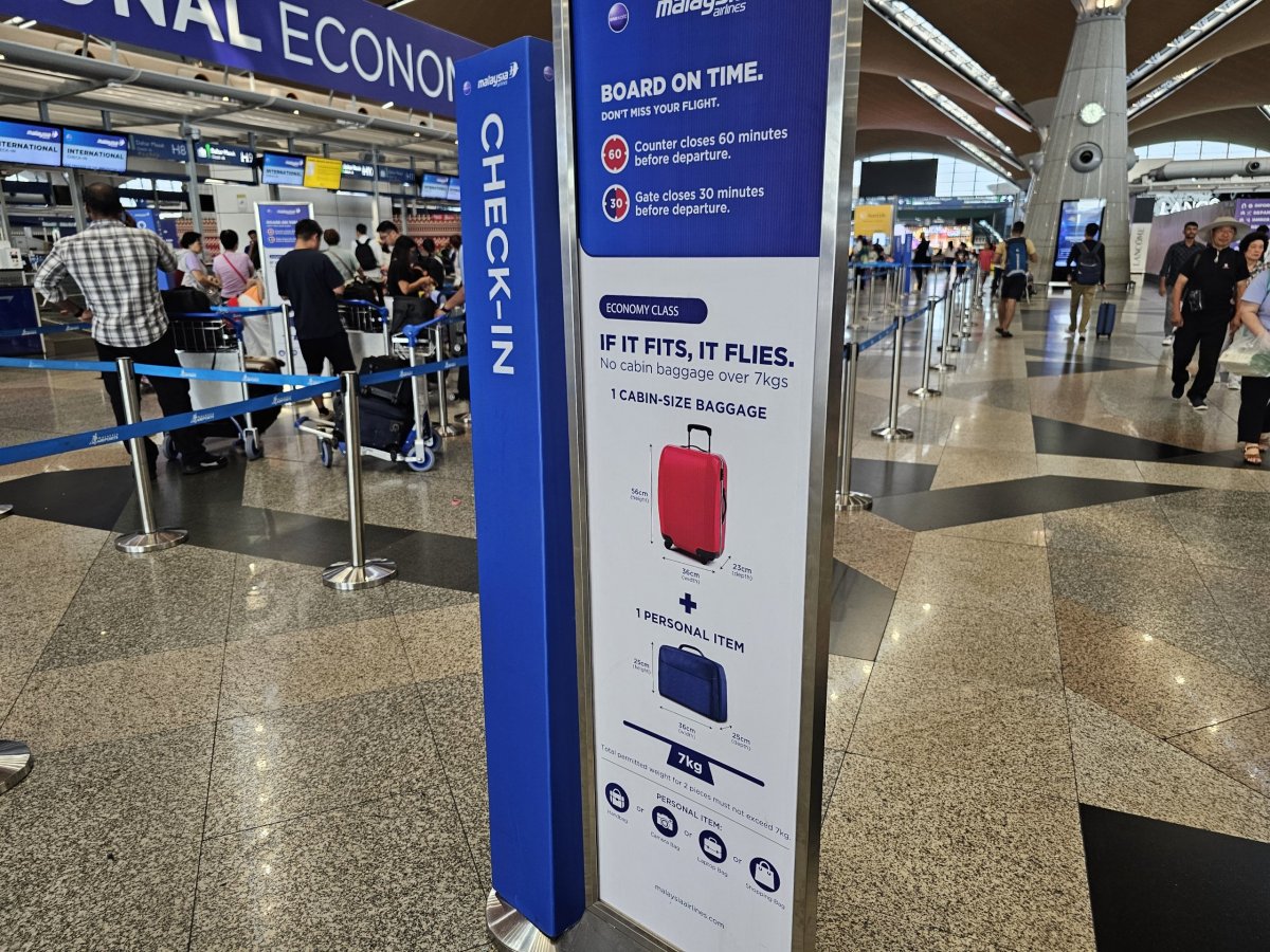 Příruční zavazadla, Malaysia Airlines