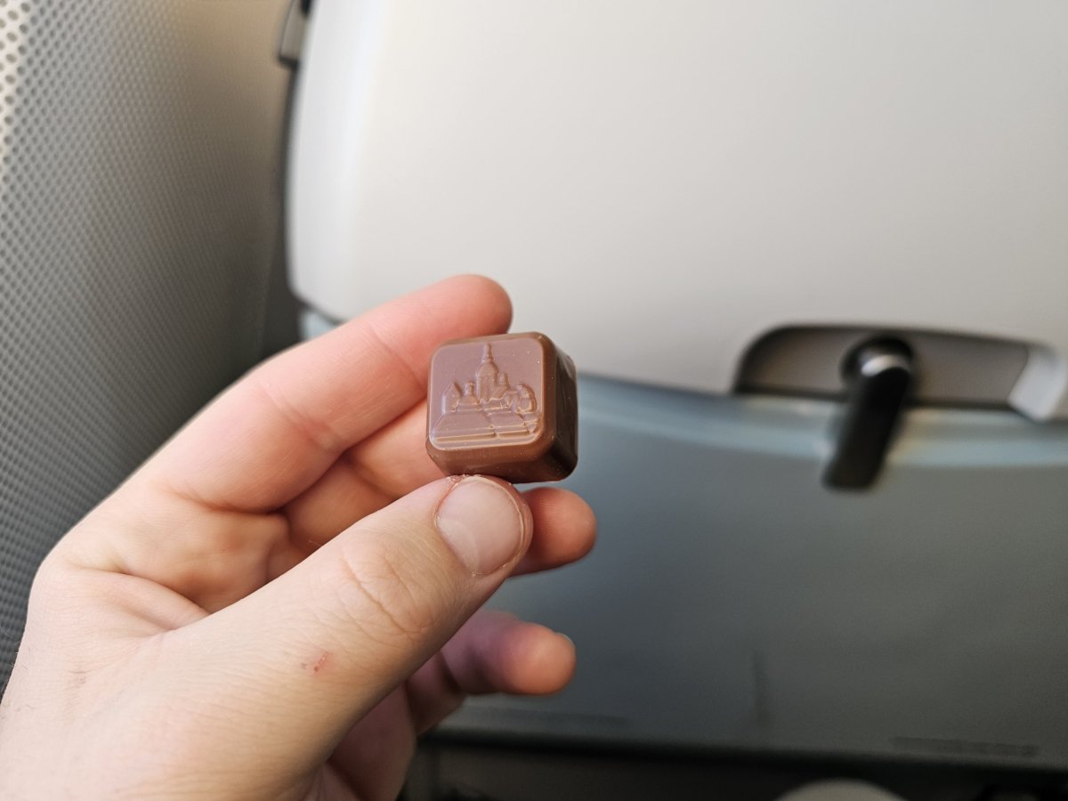 Čokoládová pralinka před přistáním