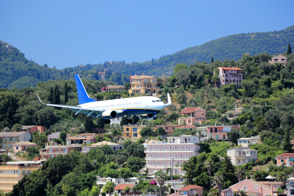 Přiblížení na letiště Korfu