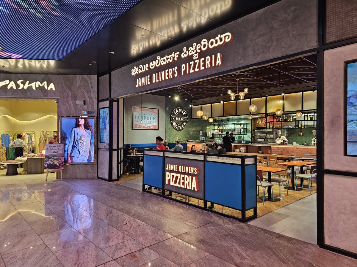 Jamie Oliver's Pizzeria, terminál 2, tranzitní zóna