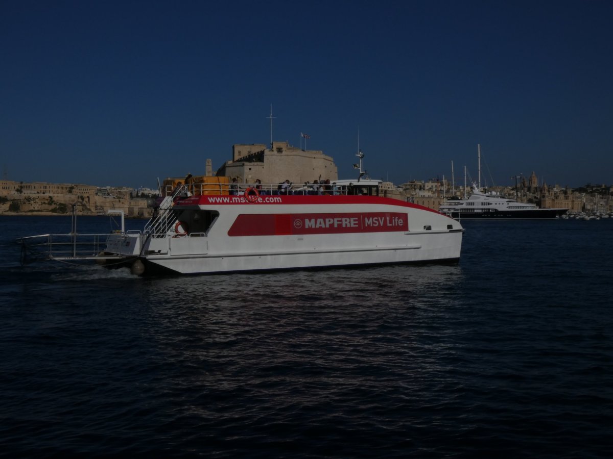 Trajekt mezi Trojměstím a Valletou