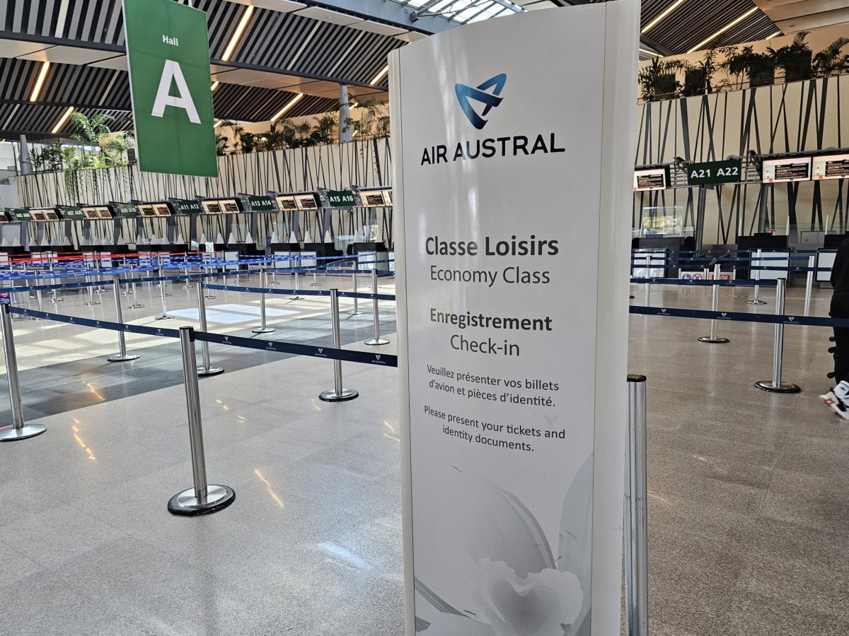 Air Austral check-in