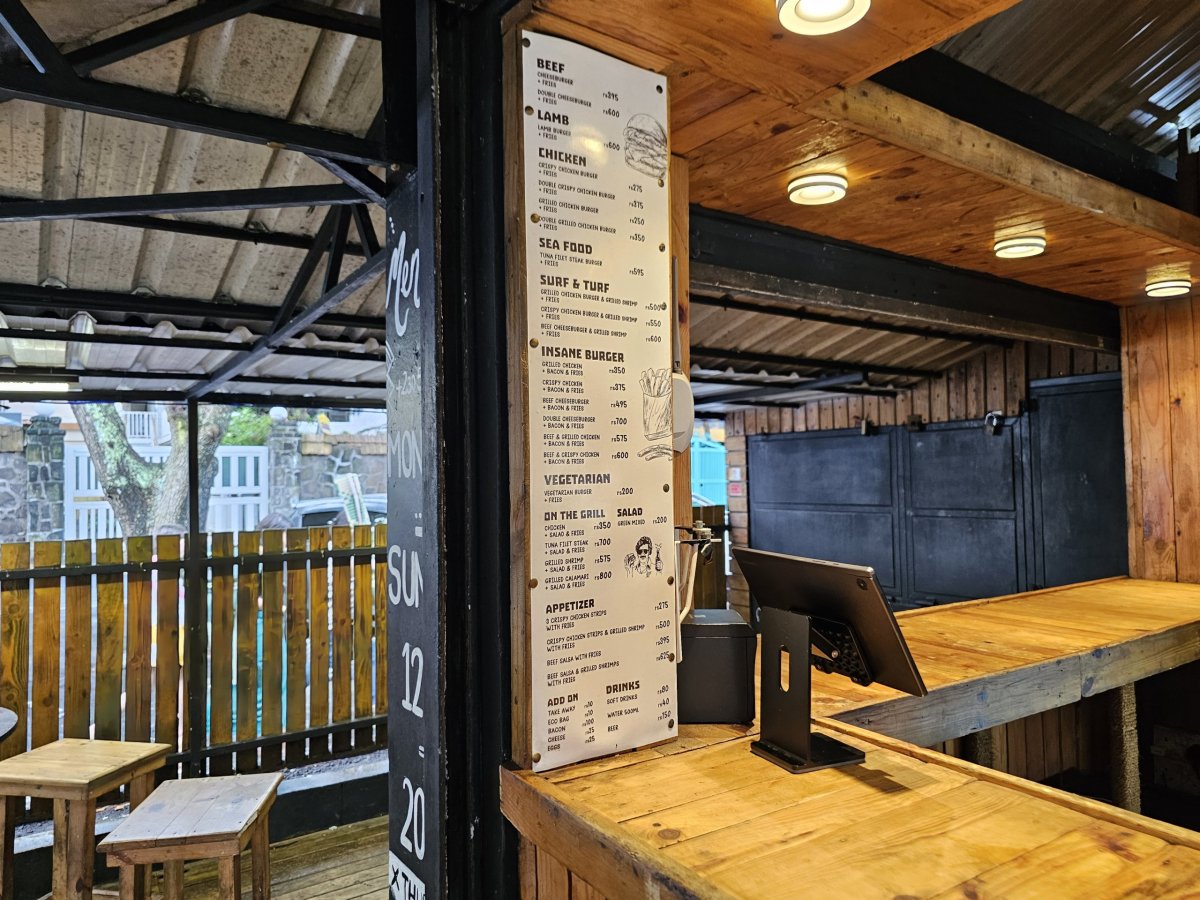 Ceny burgerů u pláže