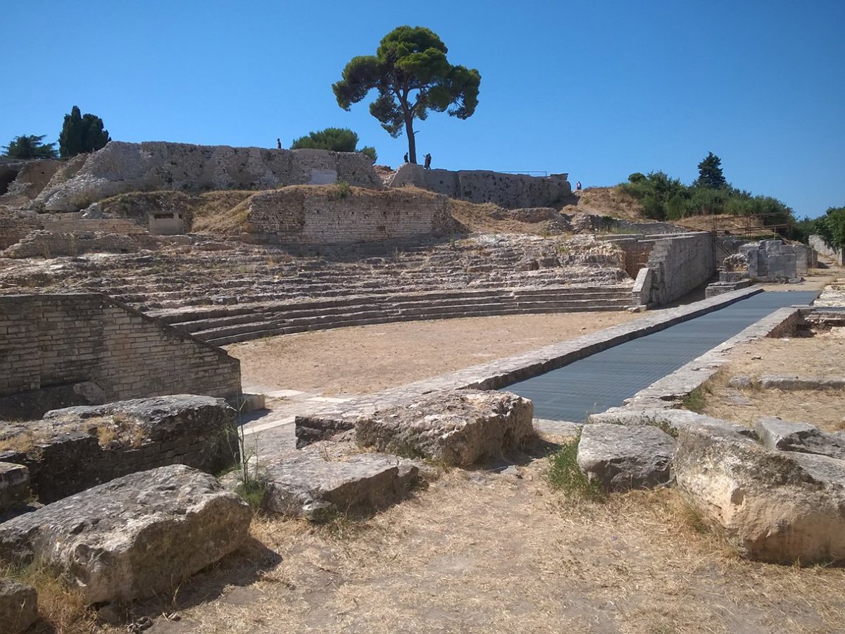 Malé římské divadlo