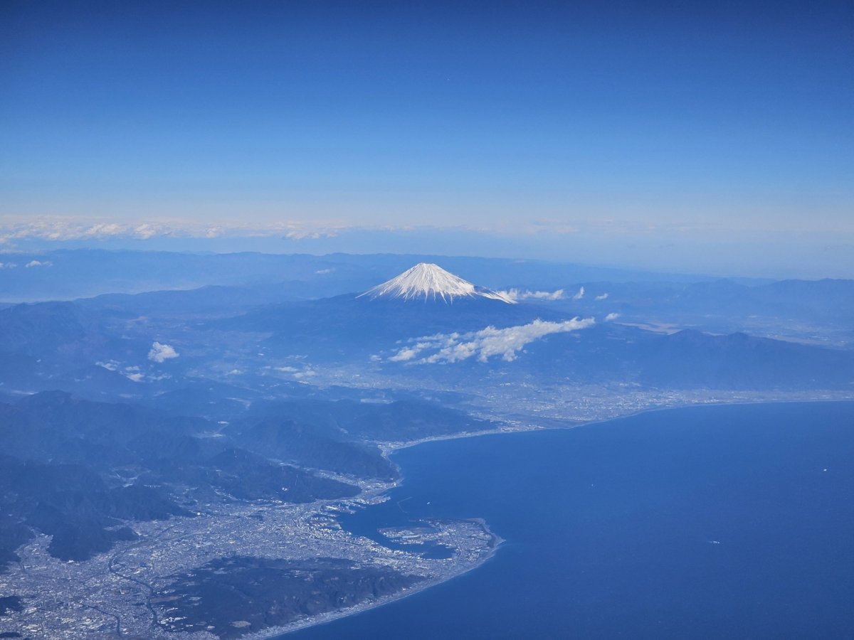Výhled na horu Fuji při přiblížení na letiště Haneda (let FRA-HND)