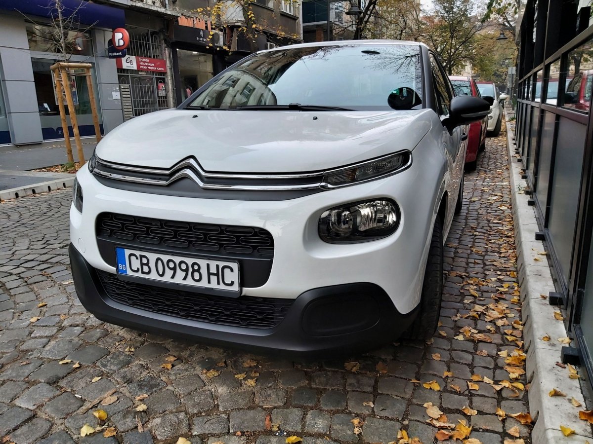 Vyfotit Citroena tak, aby vypadal jako land rover, to umím jen já ✌??