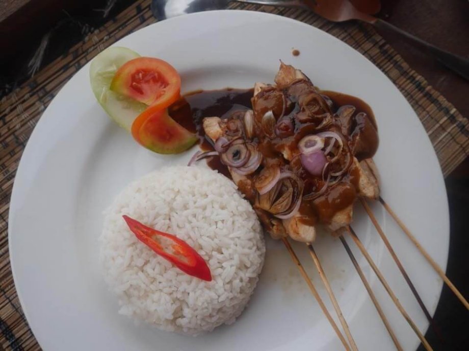 Omáčka z arašídů a sóji