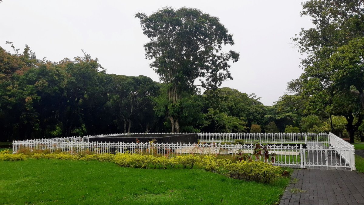 Pohřební památník