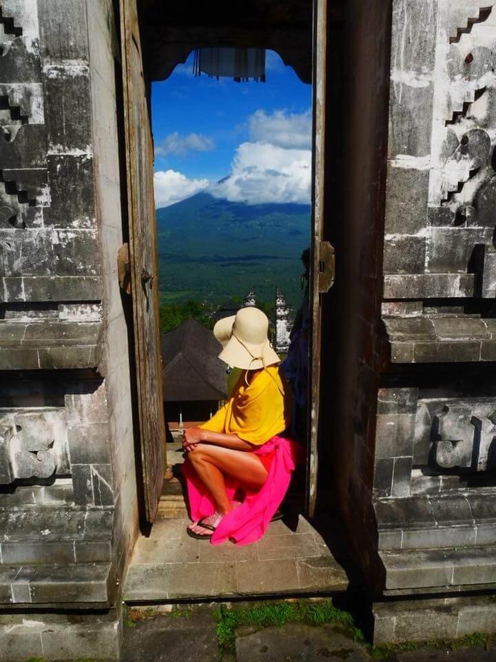 Chrám Lempuyang, v pozadí Agung