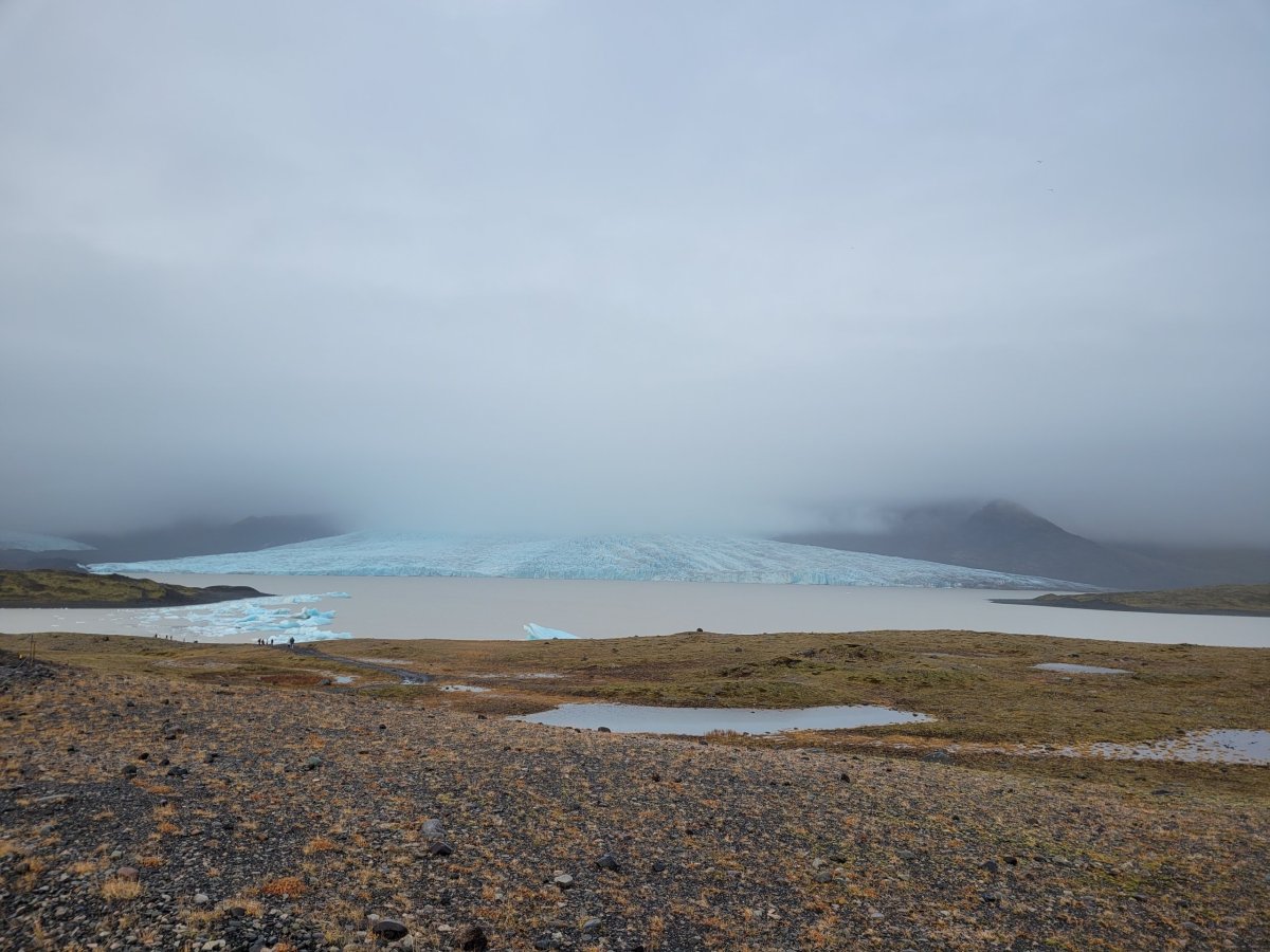 V pozadí Vatnajökull