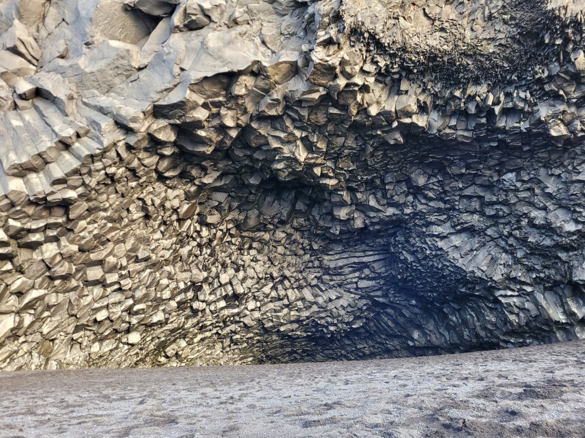 Hálsanefshellir Cave