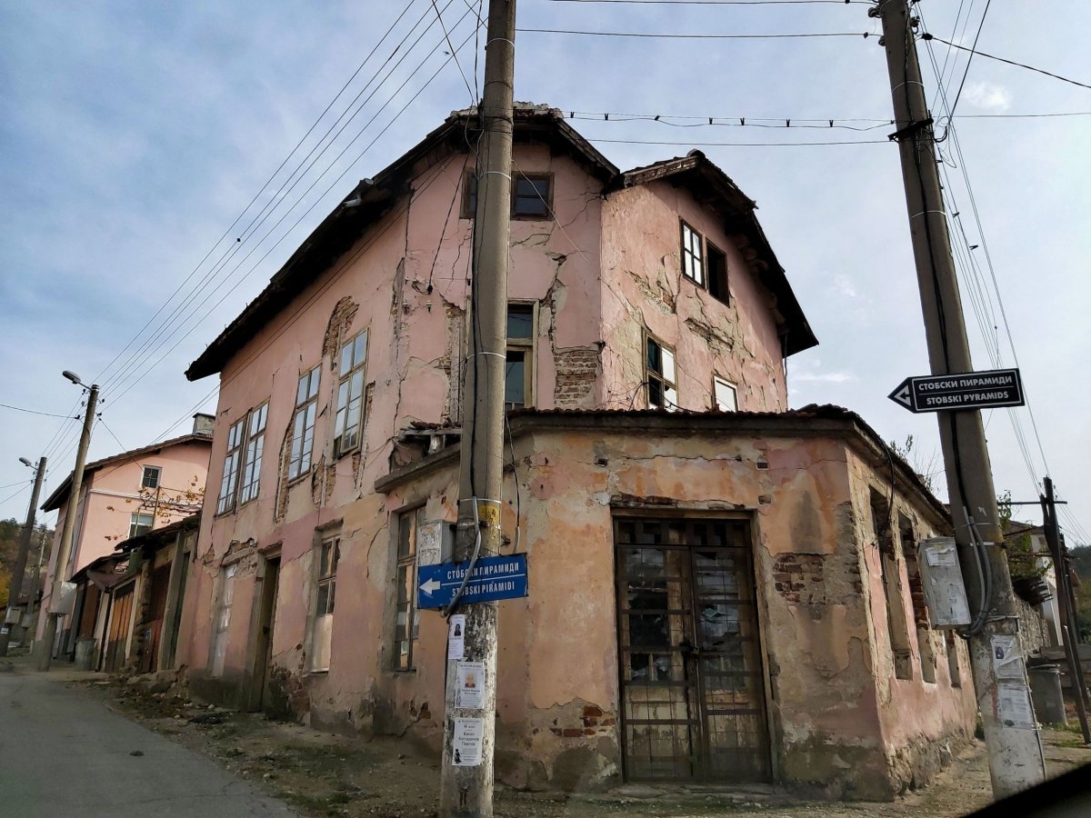 průměrný bulharský rodinný dům...