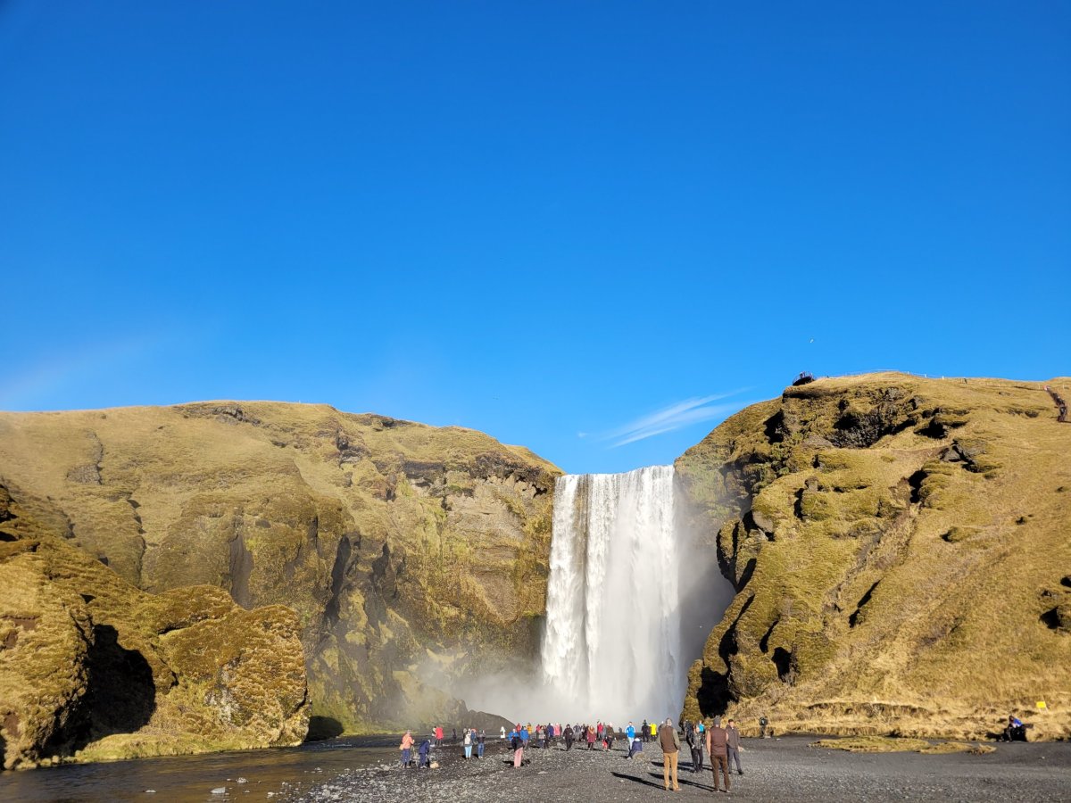Skógafoss a davy lidí