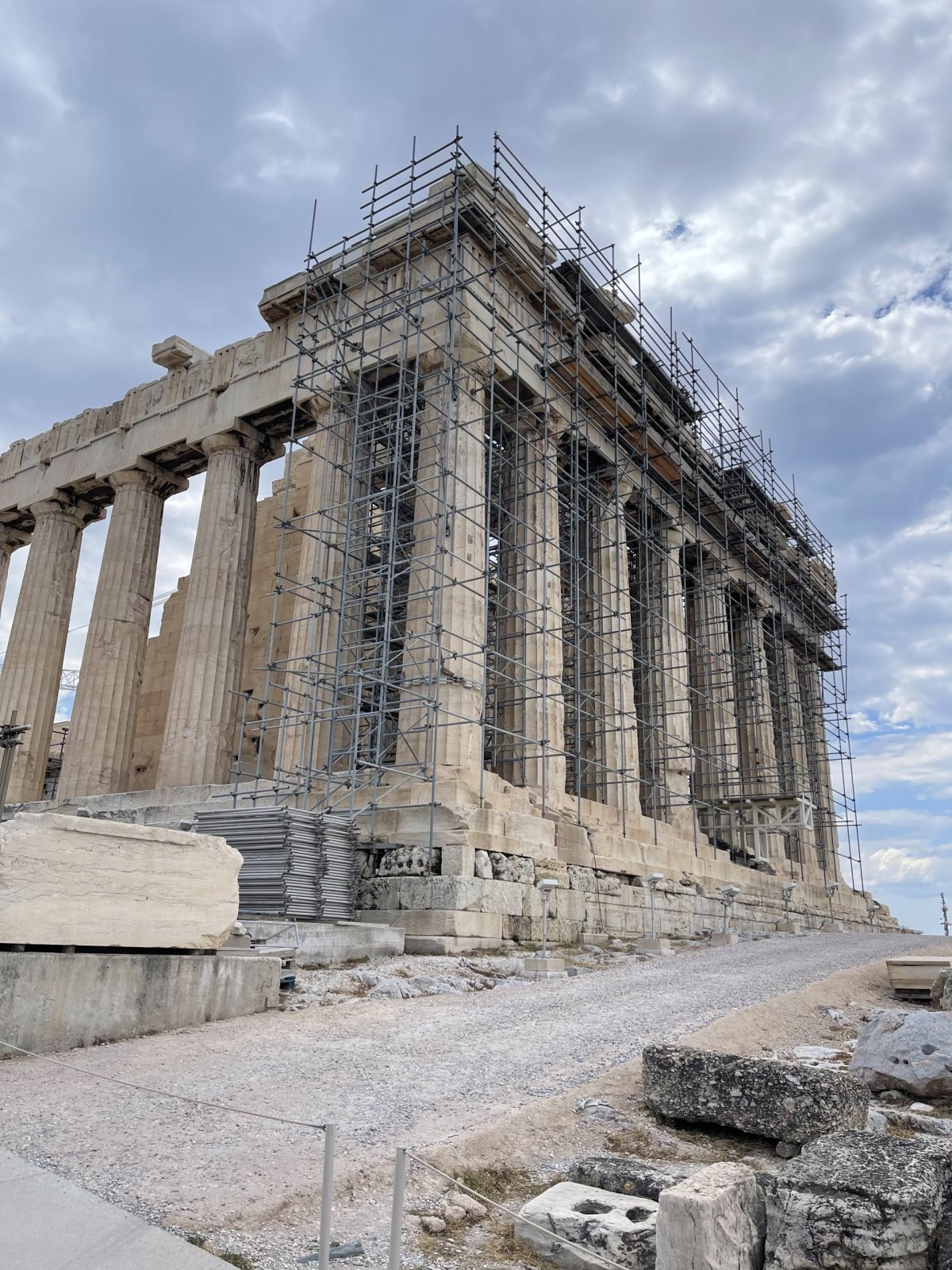 Lešení na Partenonu
