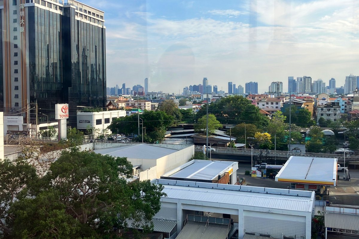 Cesta nadzemkou z letiště