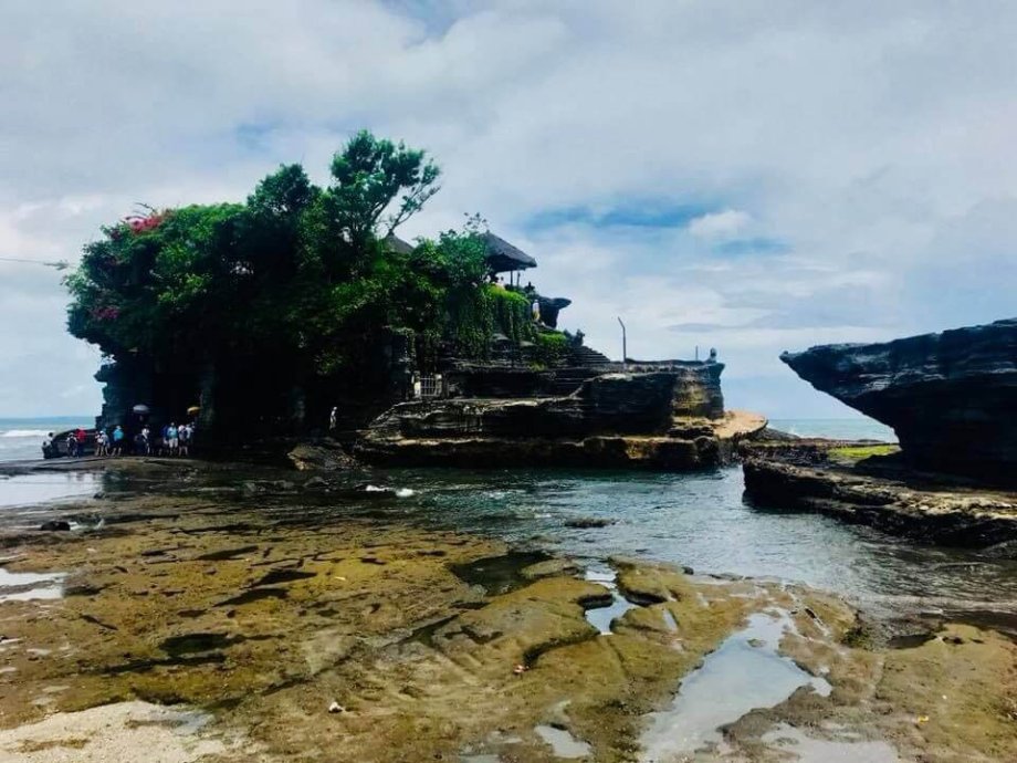 Uluwatu Temple a Tanah Lot