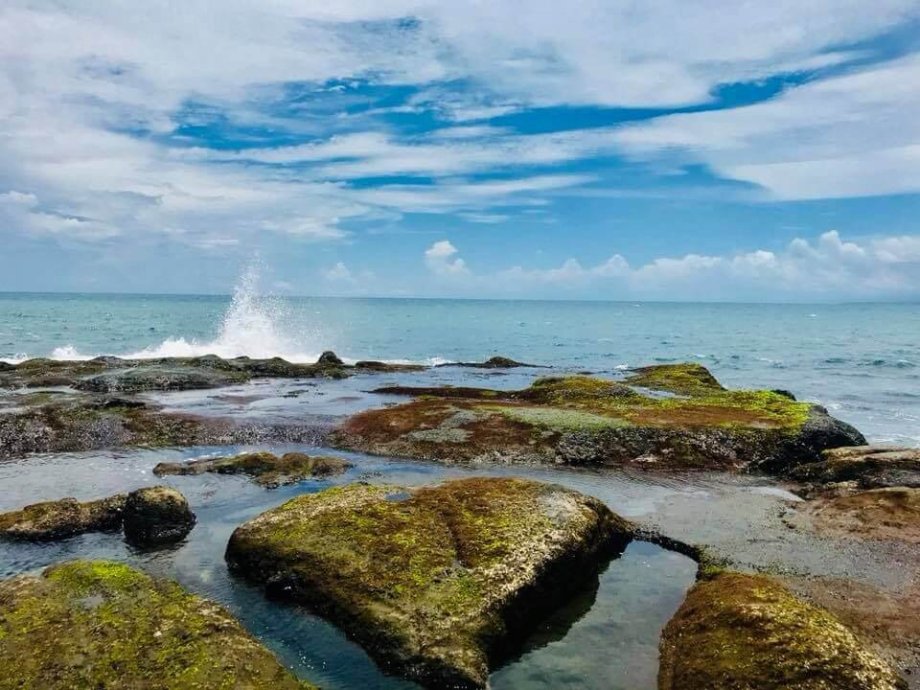 Uluwatu Temple a Tanah Lot