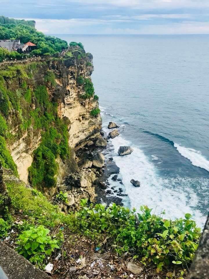 Uluwatu Temple a Tanah Lot