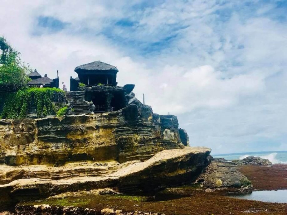 Uluwatu Temple a Tanah Lot