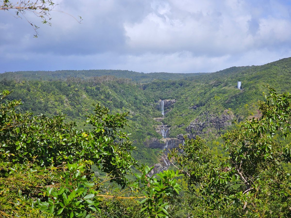Vodopády 7 Cascades, výhled z dálky