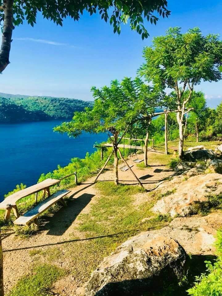 Nusa Ceningan, Lembongan