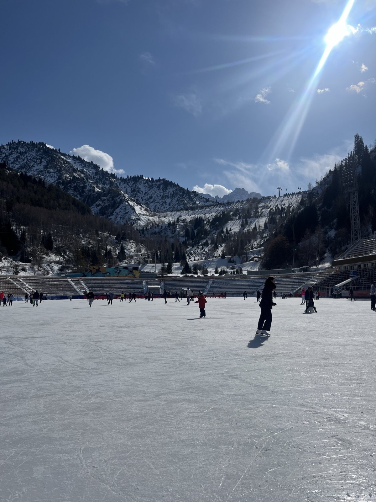 Bruslení na stadionu Medeu