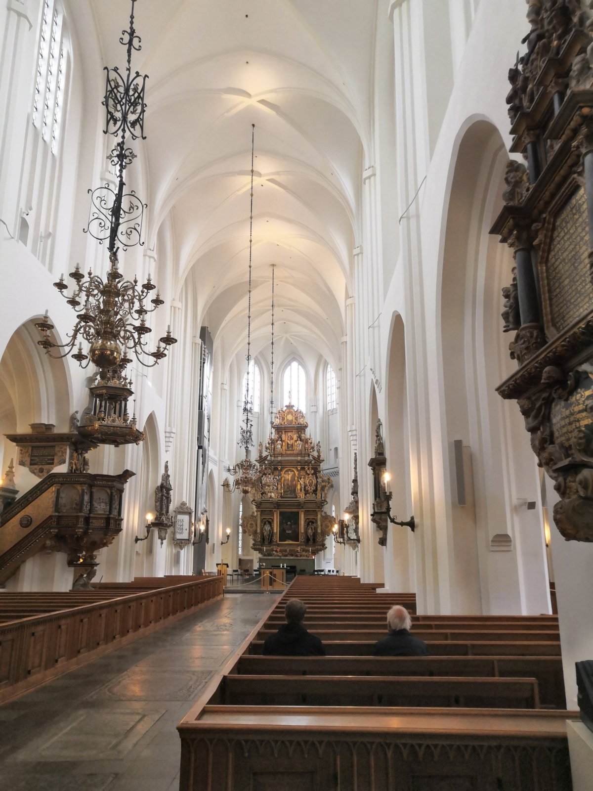 Interiér Kostela sv. Petra