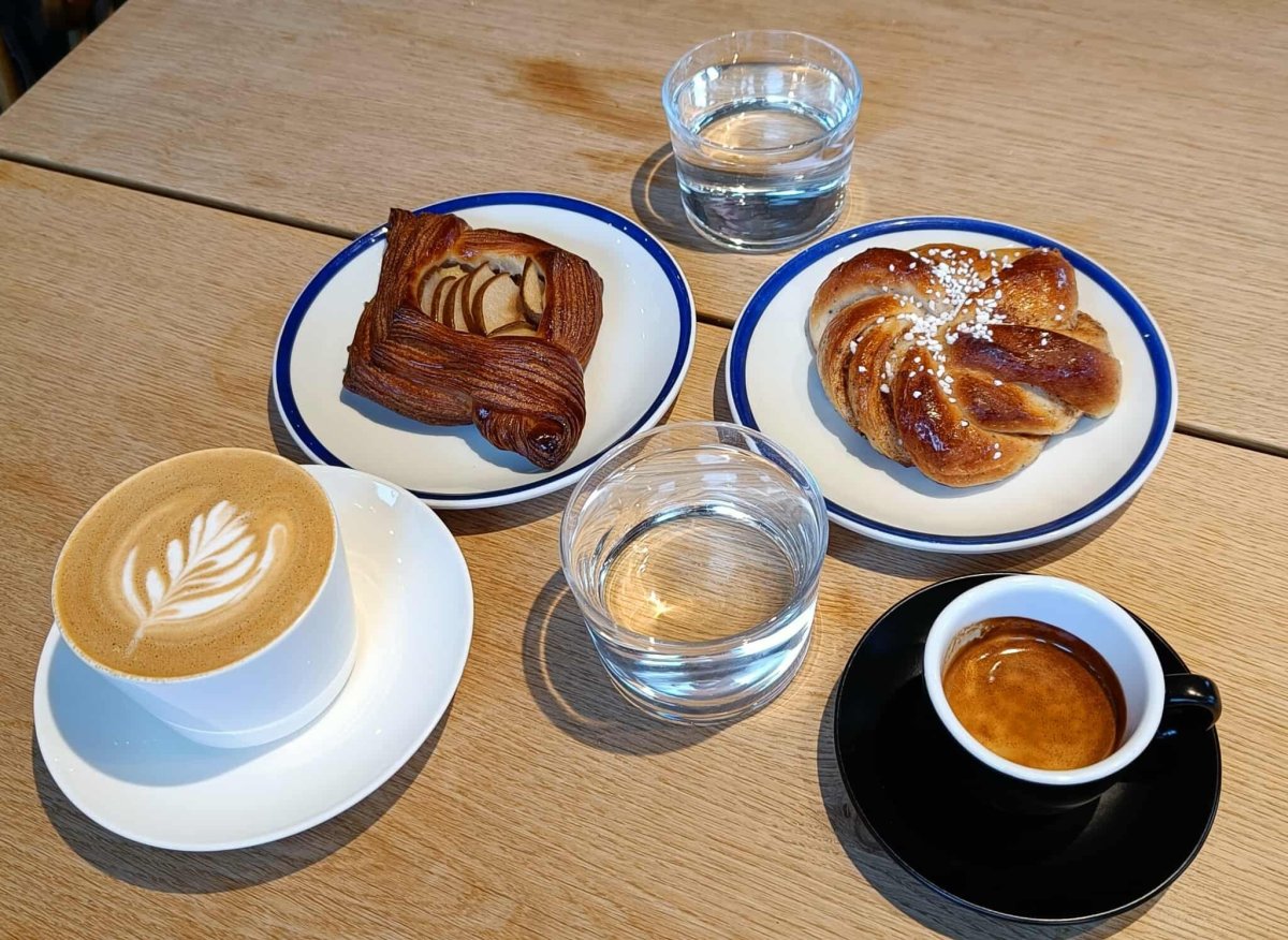 Dobroty ve švédské kavárně