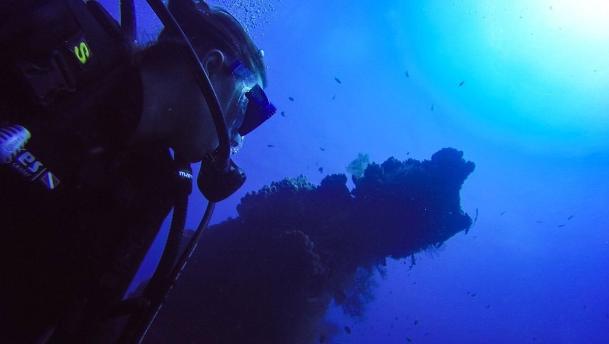 Potápění u vraku USAT Liberty nedaleko pláže Tulamben na Bali, kde v roce 1942 ztroskotala po zásahu torpédem z japonské ponorky