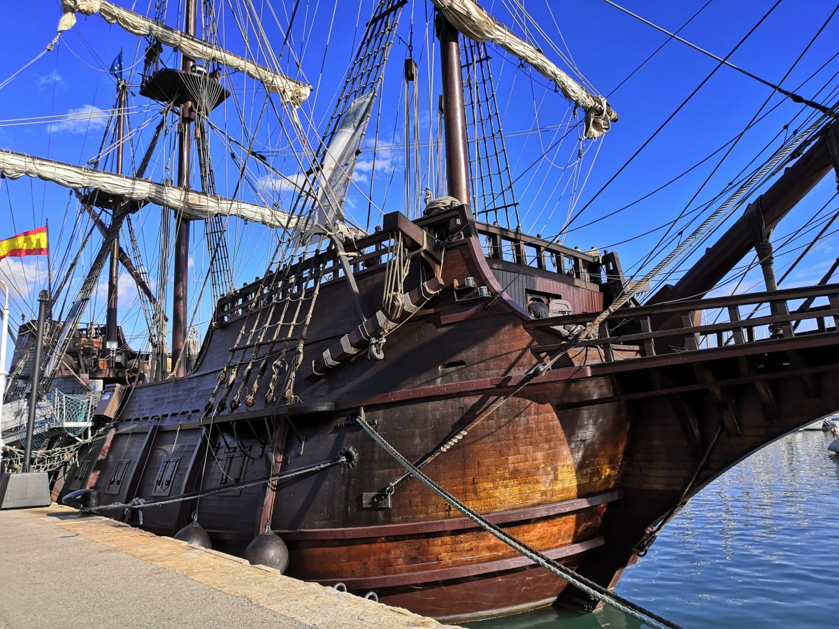 Historická loď