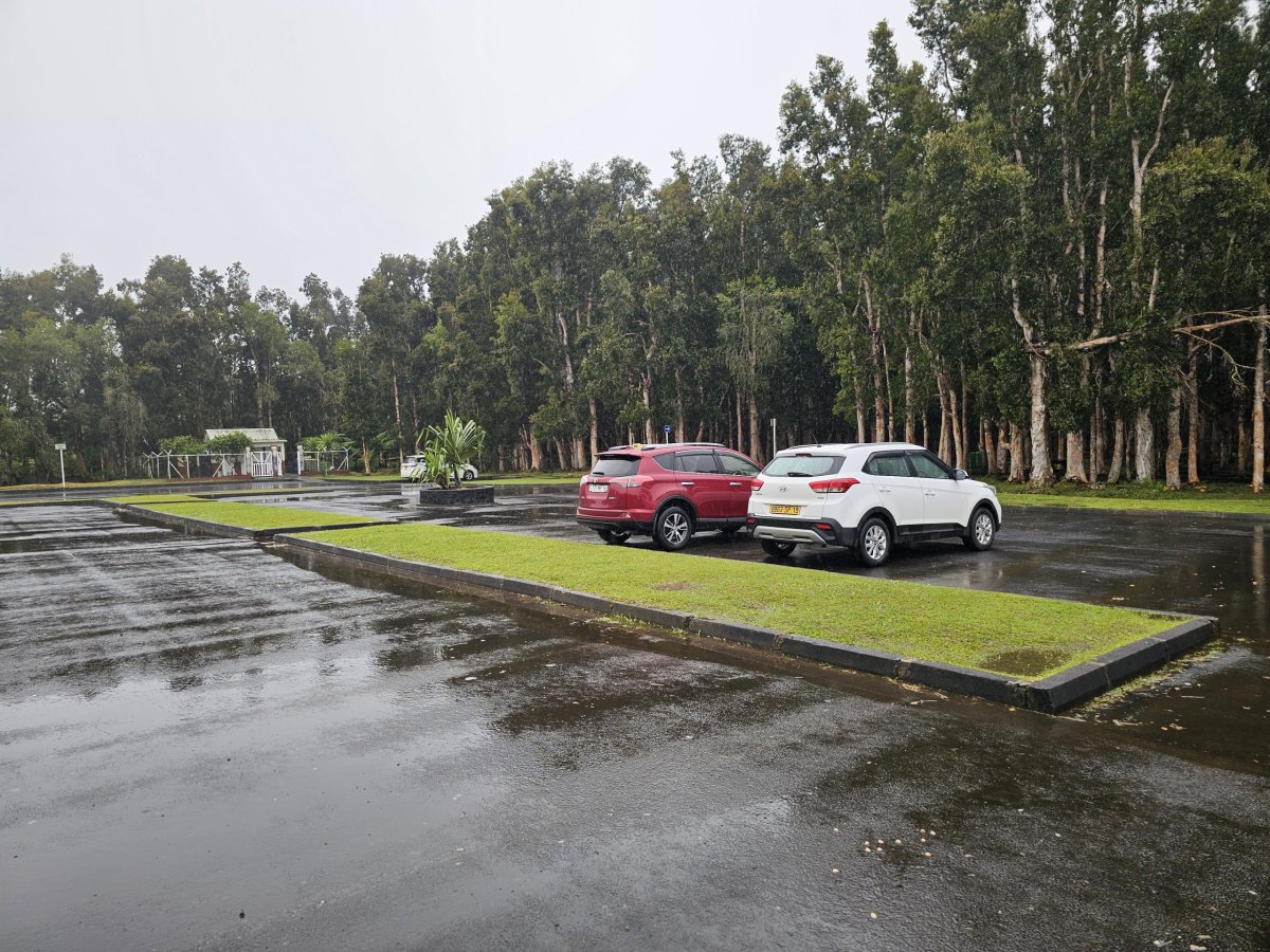 Parkoviště u Alexandra Falls