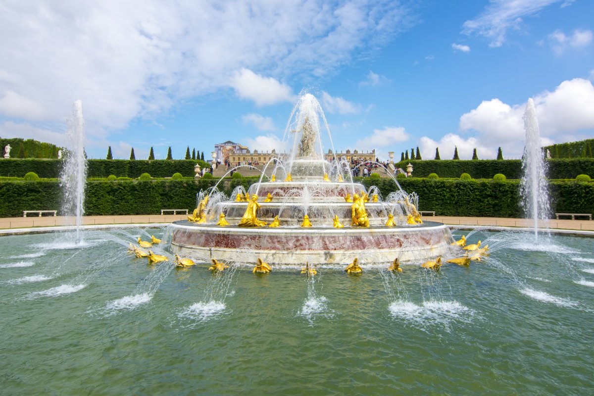 Fontána Latona ve Versailles