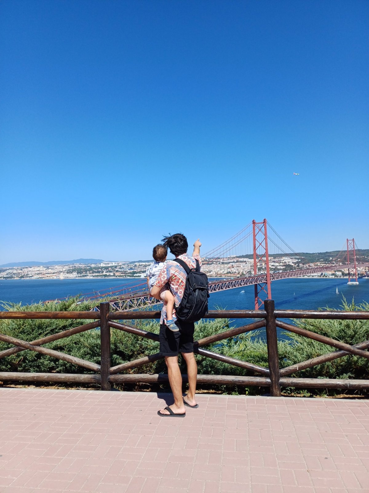 Výhled na lisabonský "Golden Gate"