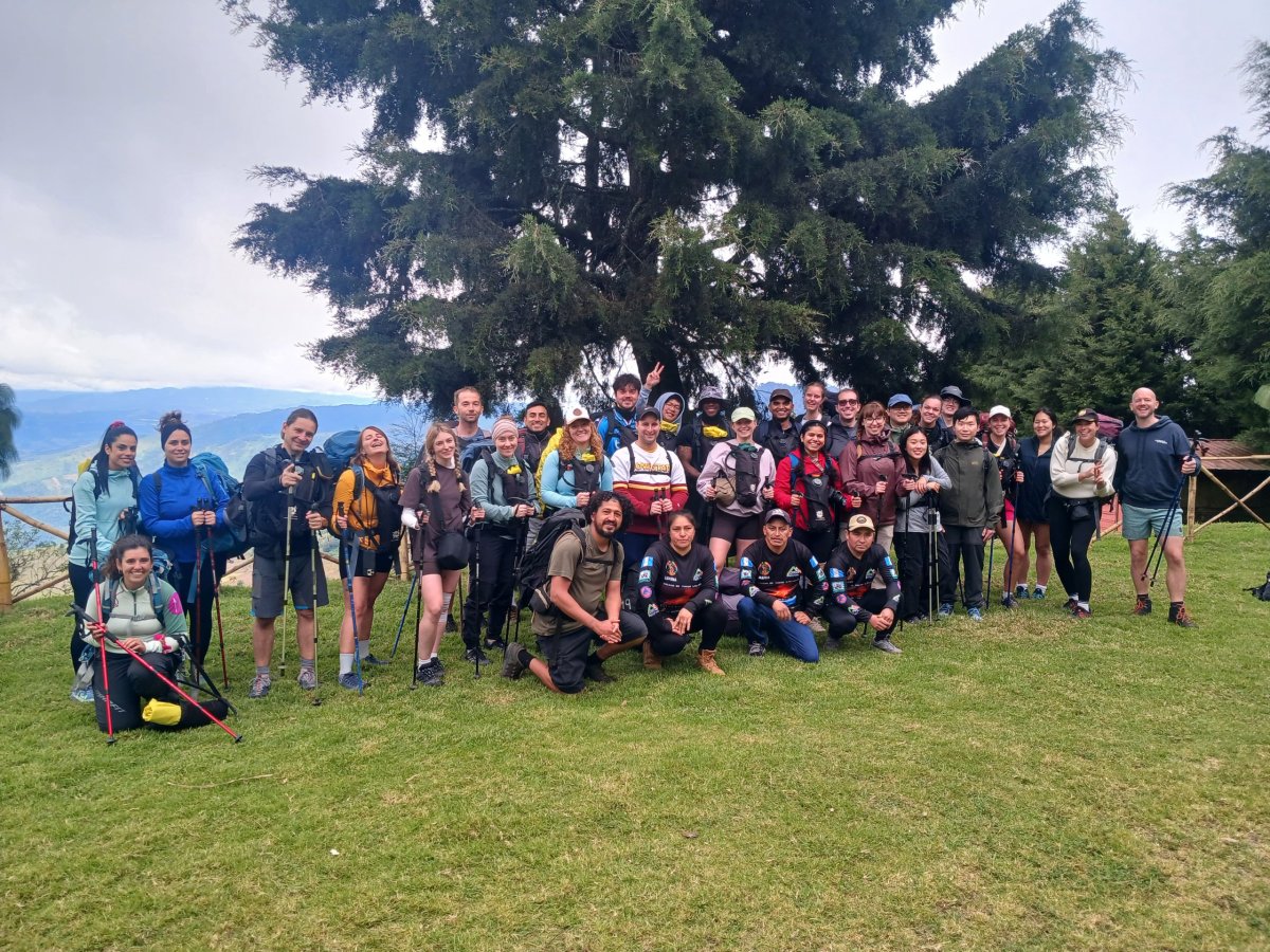 Hromadné foto na seřadišti těsně před výstupem