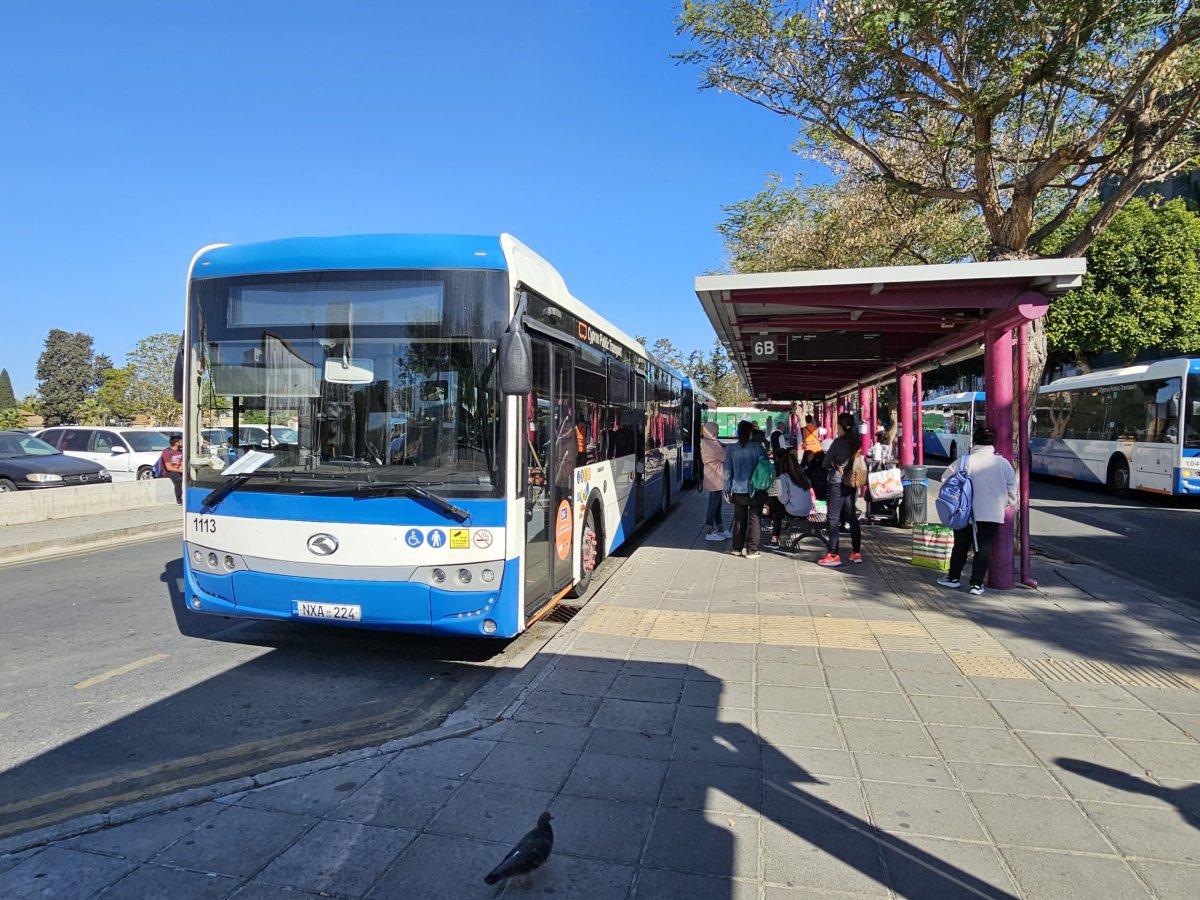 Cyprus Public Transport - autobusy MHD v Larnace a Nikósii