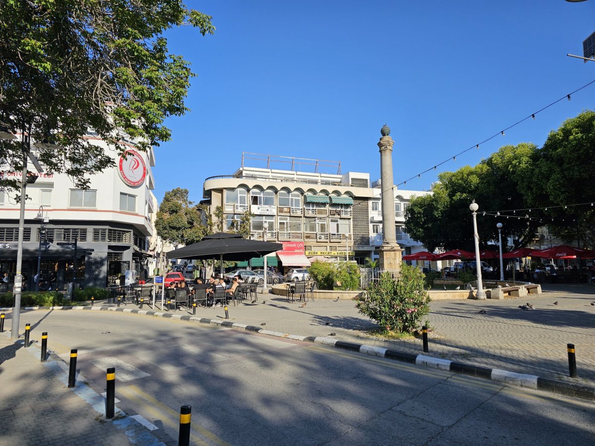 Atatürkovo náměstí