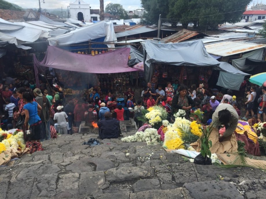 Trh v Chichicastenangu